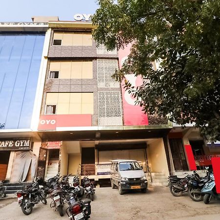 Hotel O Sunrise Guest House Gurgaon Buitenkant foto
