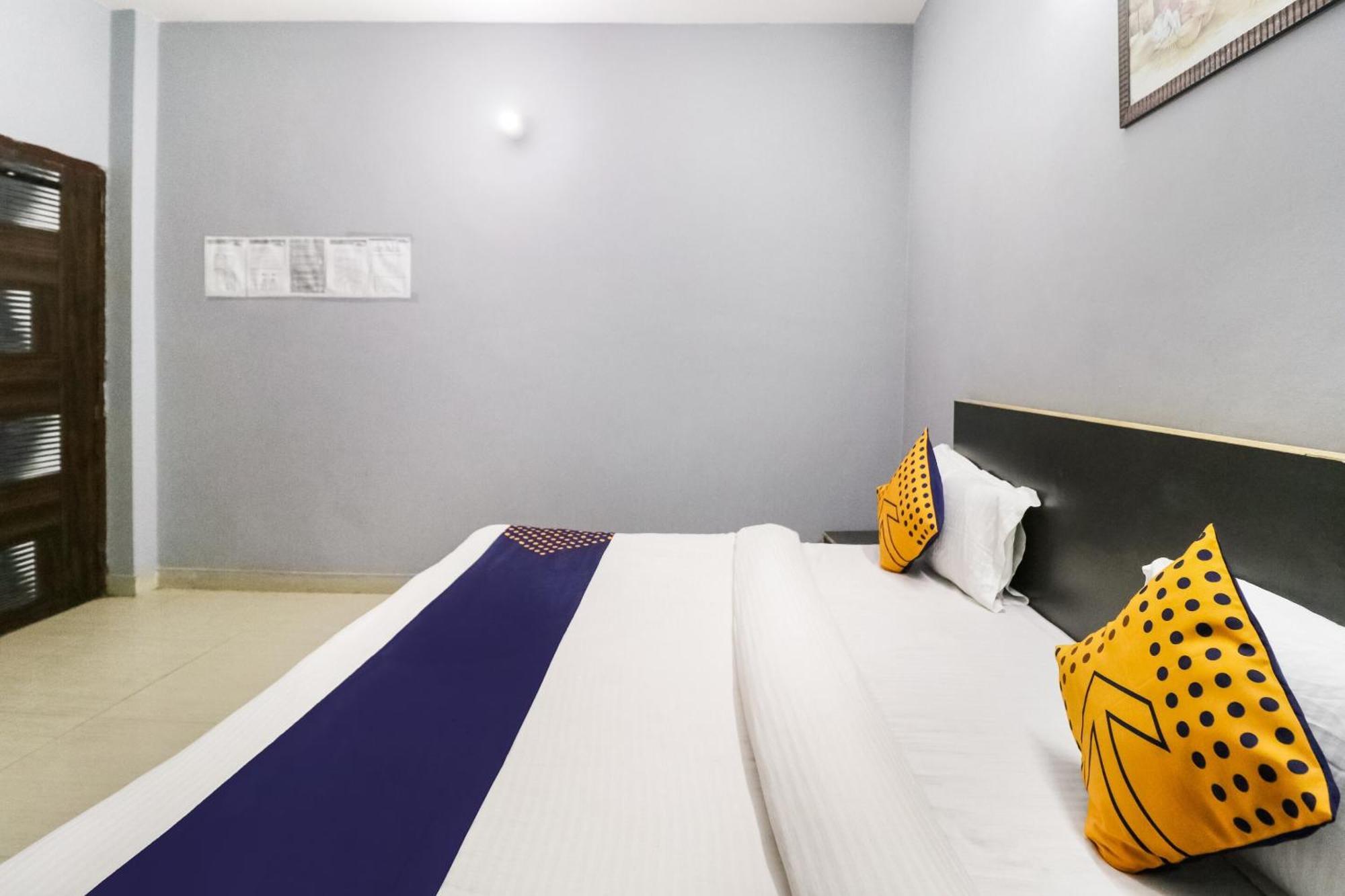 Hotel O Sunrise Guest House Gurgaon Buitenkant foto